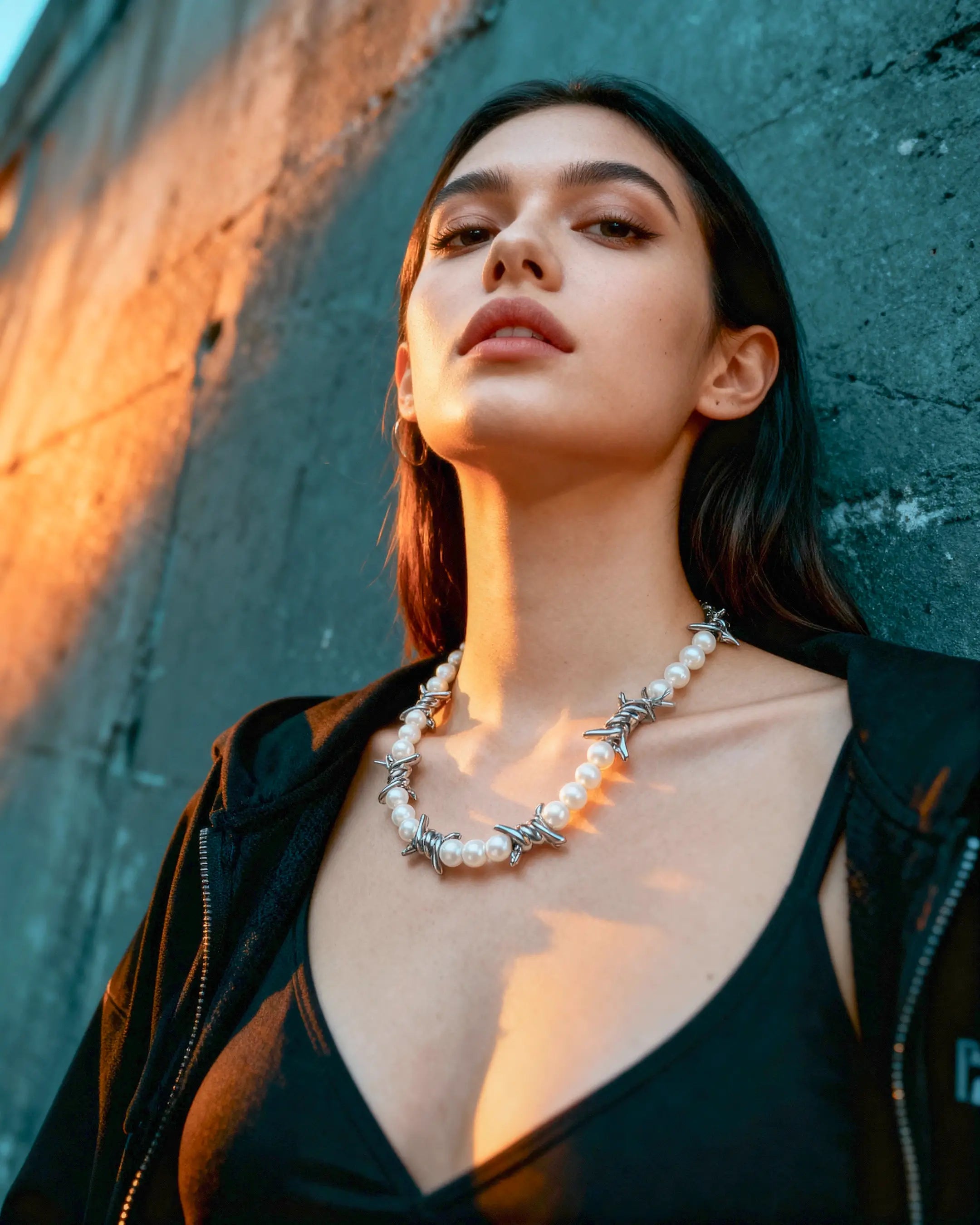 Acantha – Collar de Perlas con Espinas