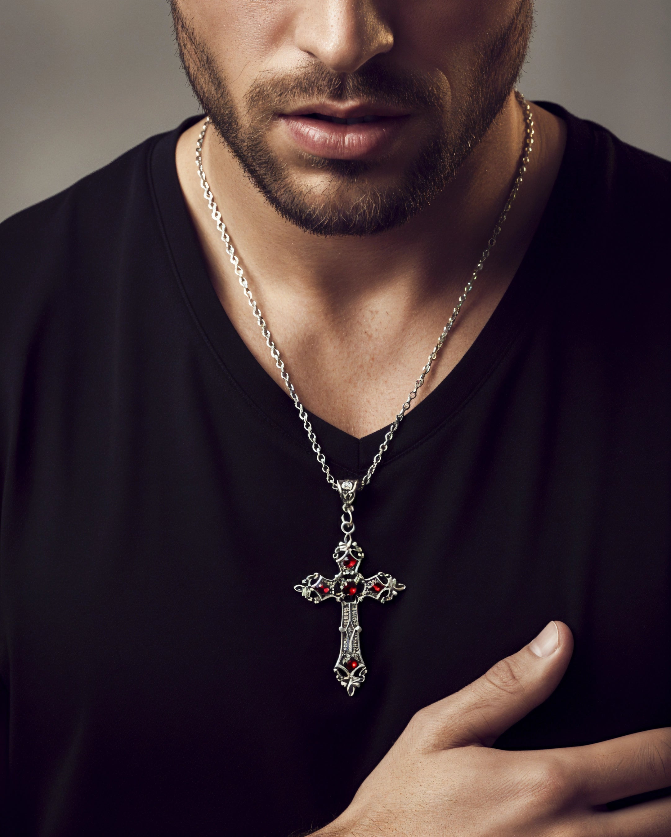 Collar Tenebris – Donde la fe encuentra la oscuridad