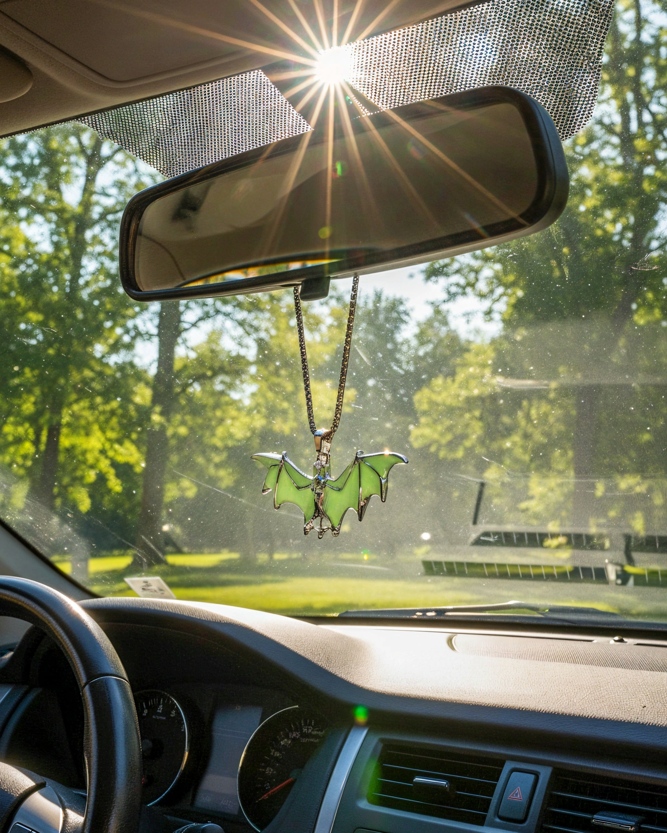 Collar Murciélago luminoso
