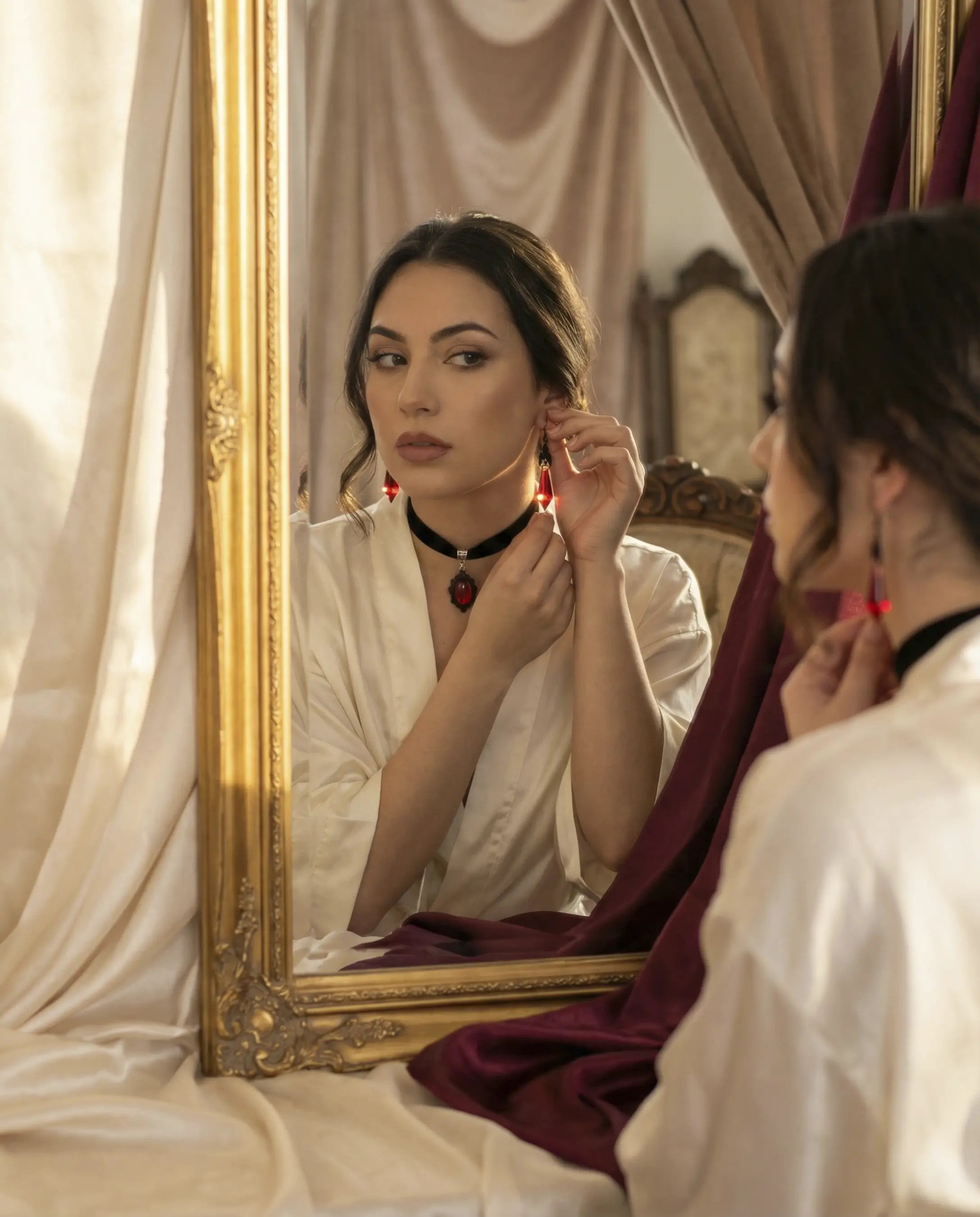 Dúo Carmesí – Set de Collar y Aretes