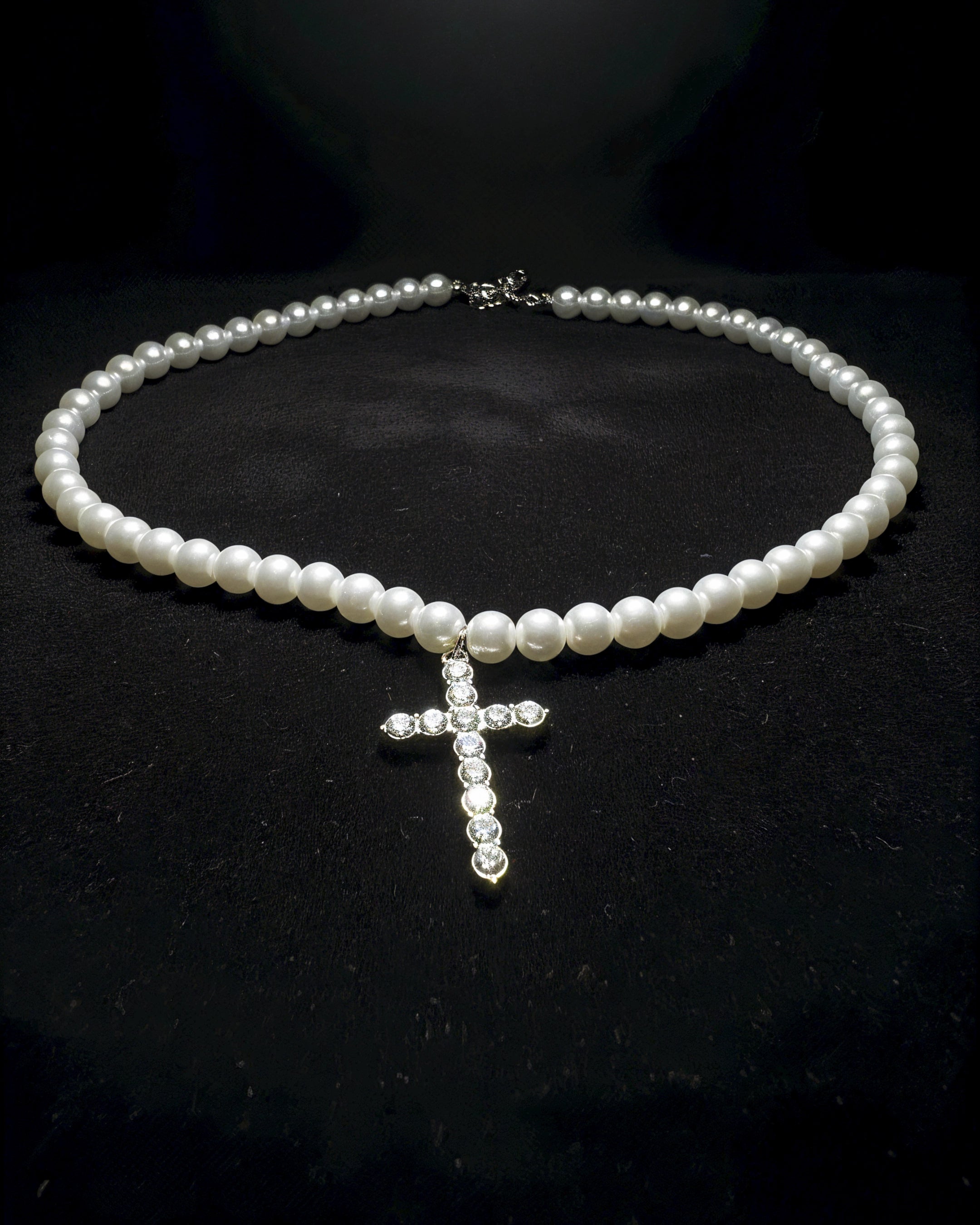 Collar Perlas con Cruz