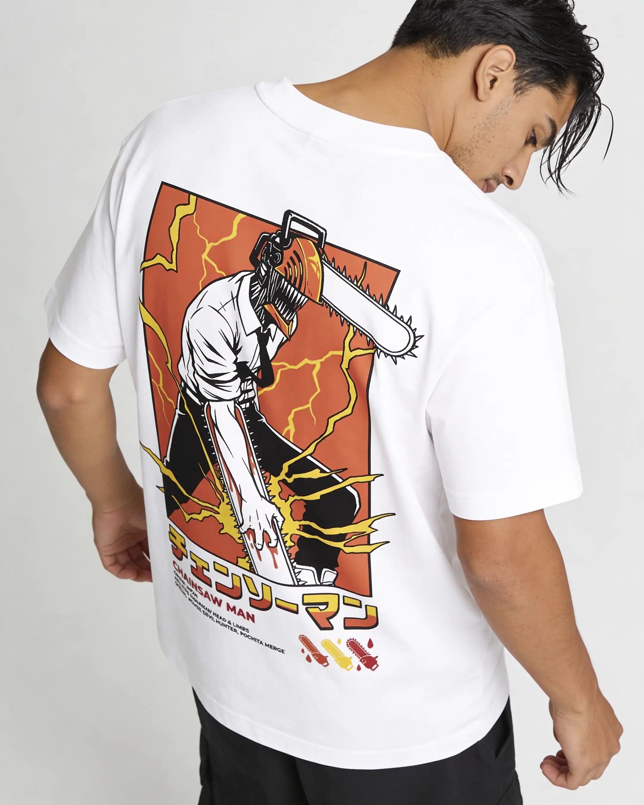 Playera Pochita Card – Chainsaw Man