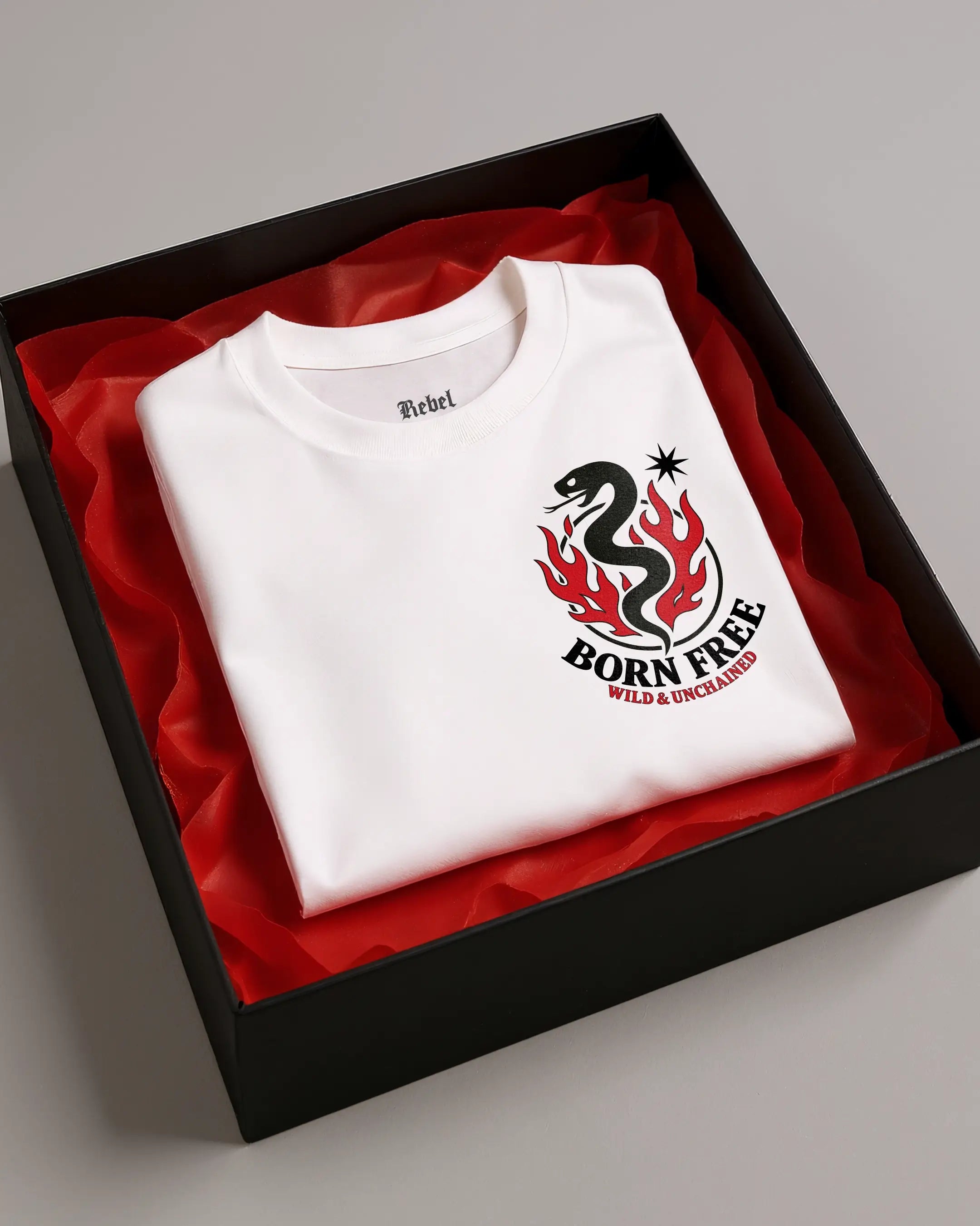 Playera Born Free – Wild & Unchained