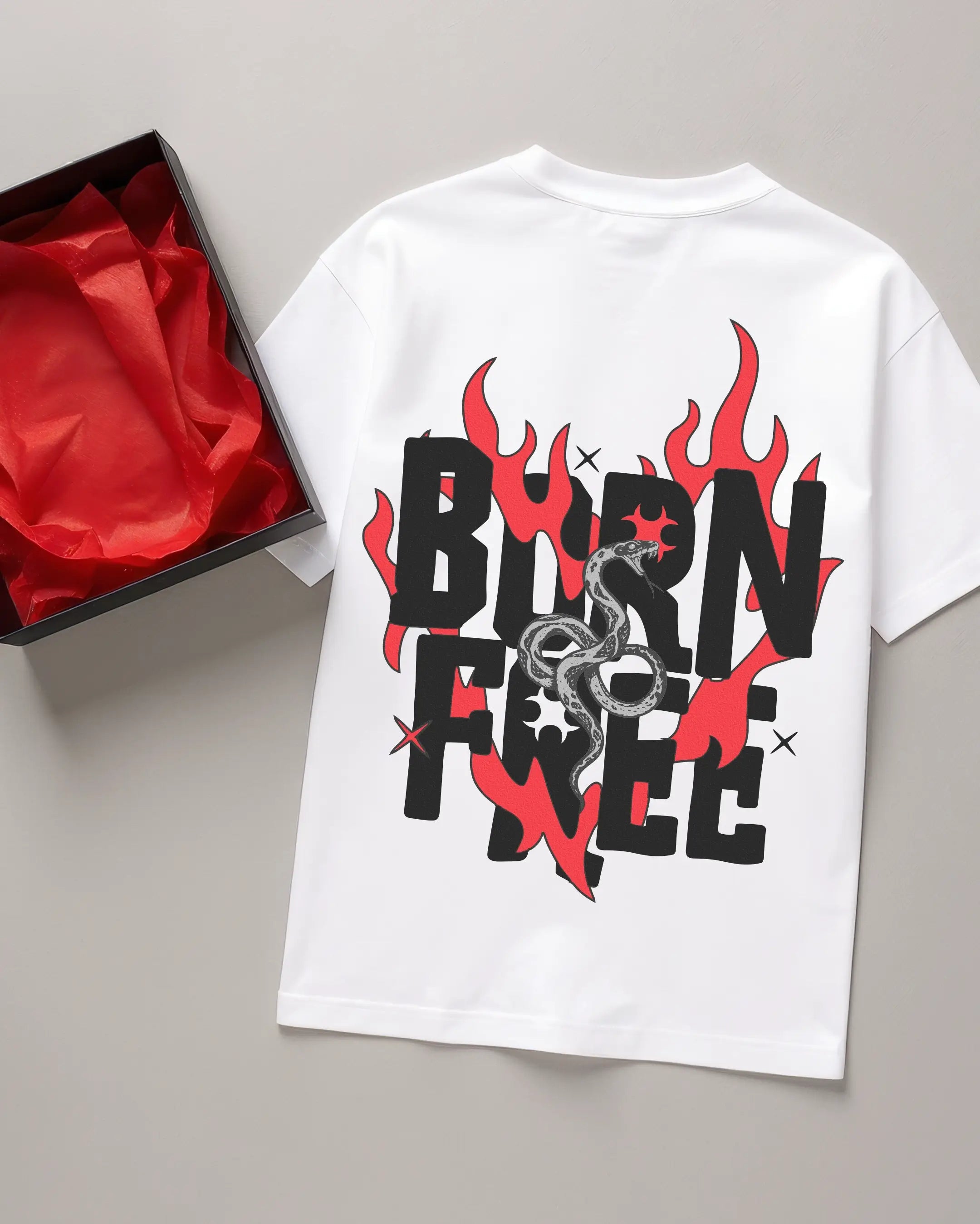 Playera Born Free – Wild & Unchained