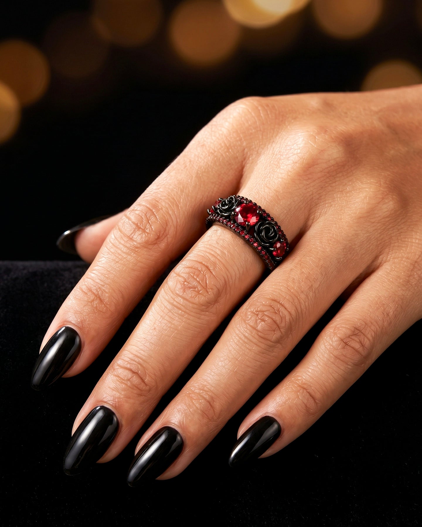 Anillo Calavera Rosa – Acabado Negro