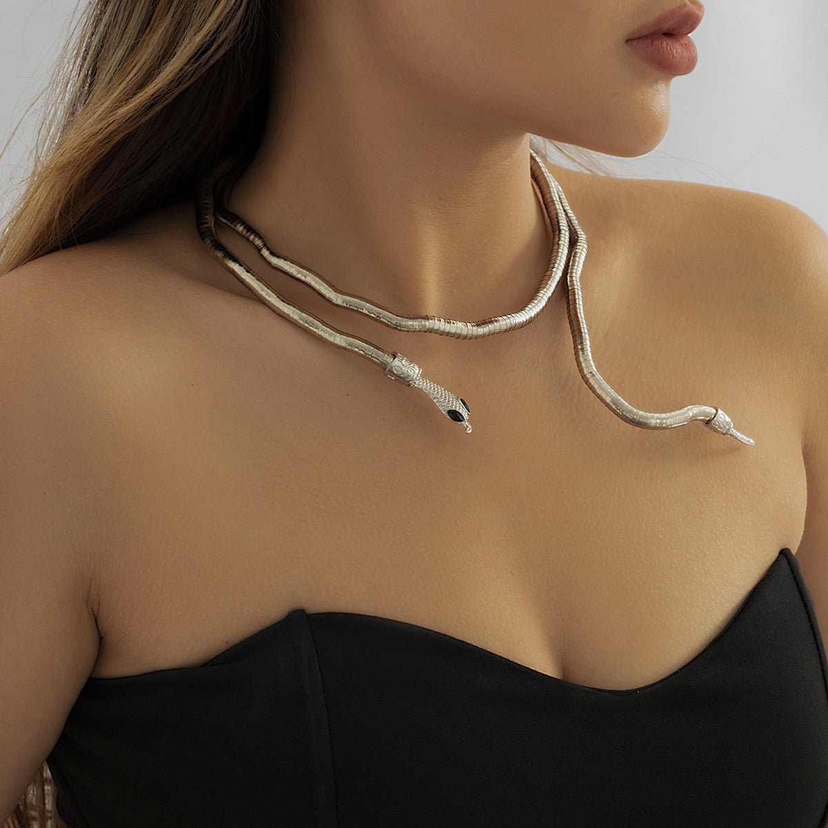Accesorio de serpiente 🐍 - My Rebel Shop