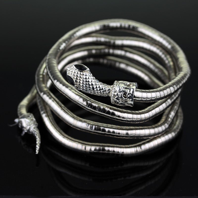 Accesorio de serpiente 🐍 - My Rebel Shop