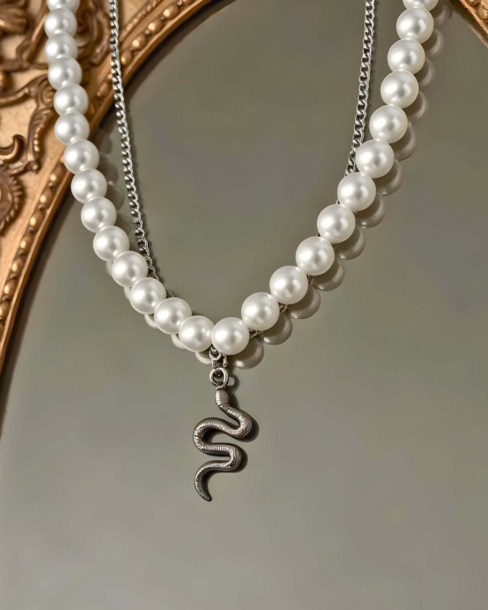 Collar Dúo de Perlas y Serpiente - My Rebel Shop