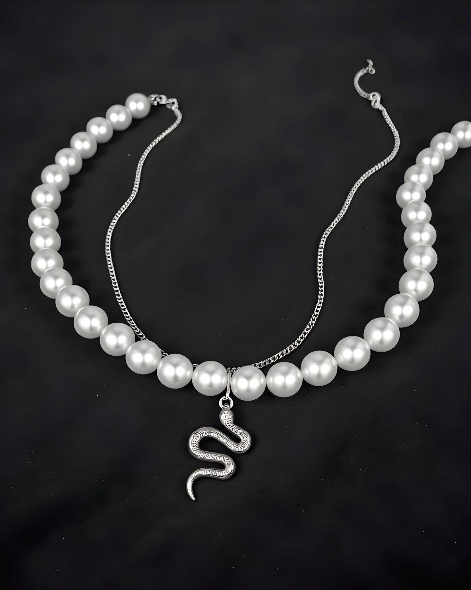 Collar Dúo de Perlas y Serpiente - My Rebel Shop