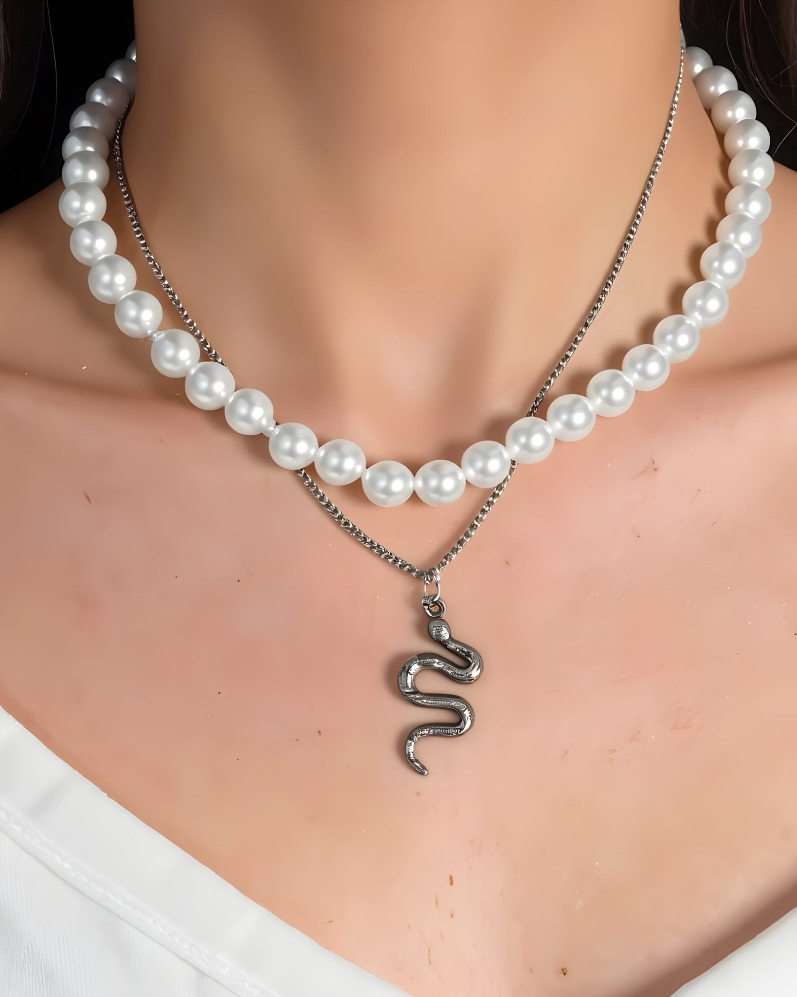 Collar Dúo de Perlas y Serpiente - My Rebel Shop