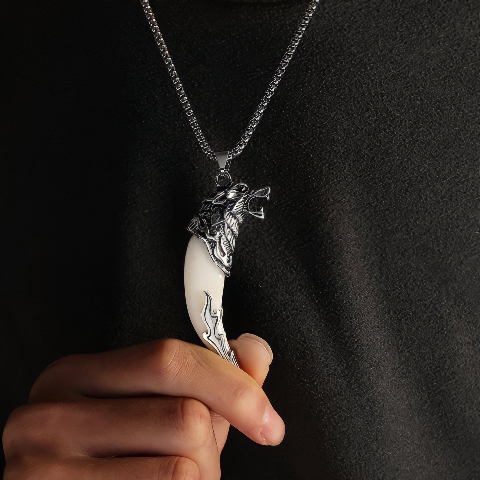 Collar Garra de Lobo - My Rebel Shop