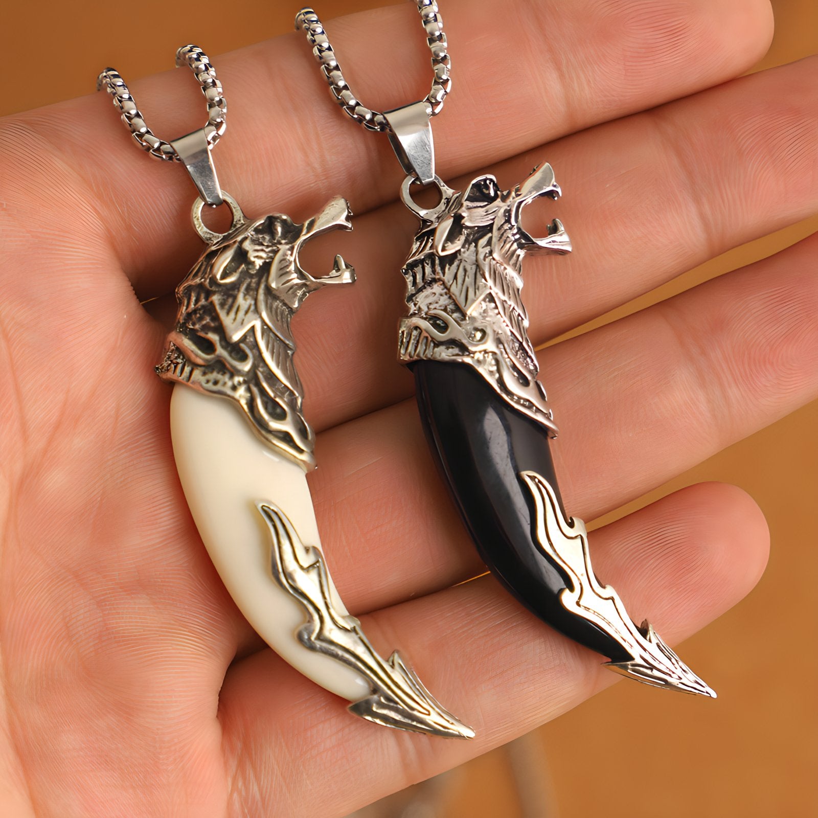 Collar Garra de Lobo - My Rebel Shop