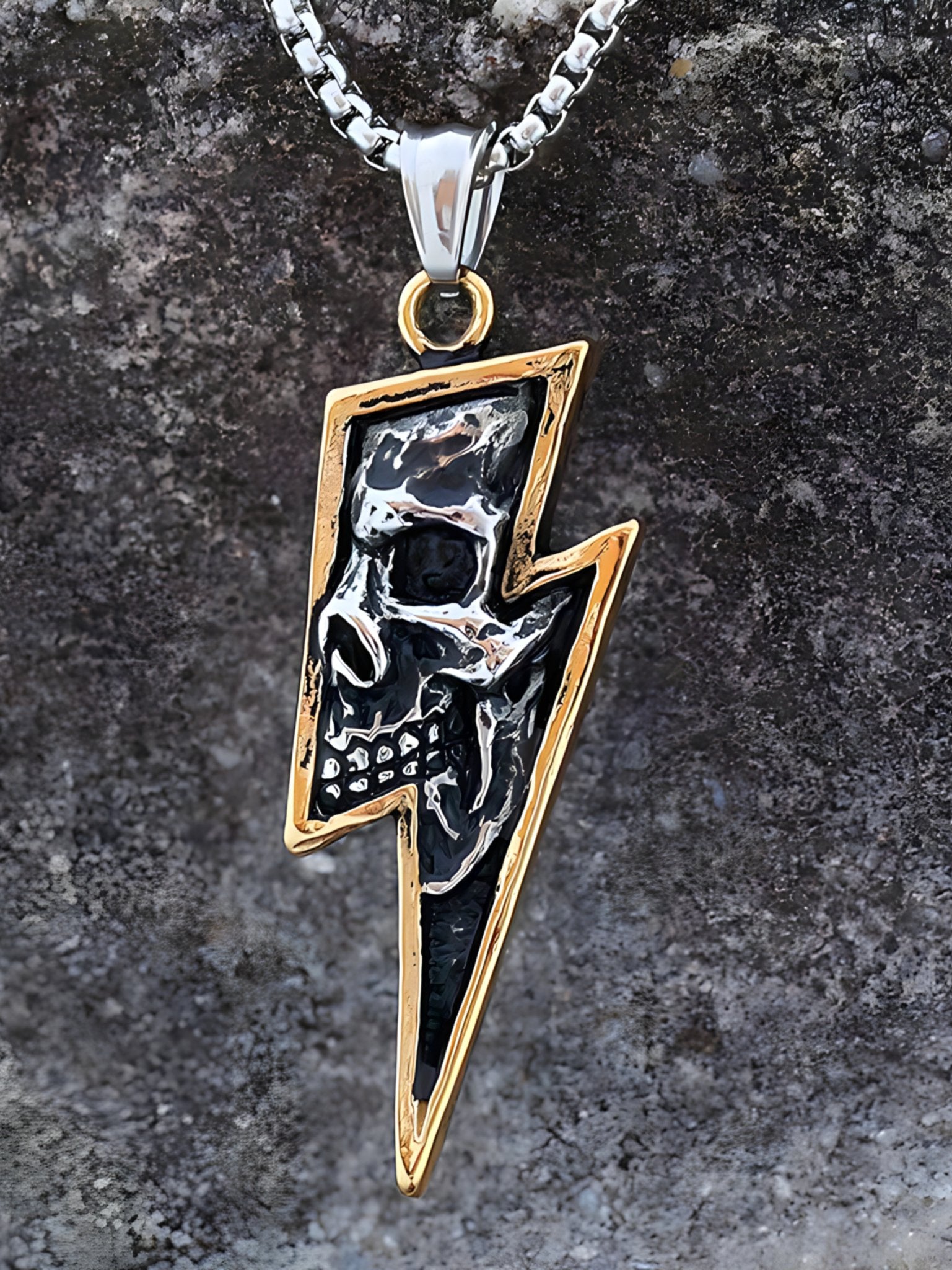 Collar Skull Bolt - My Rebel Shop