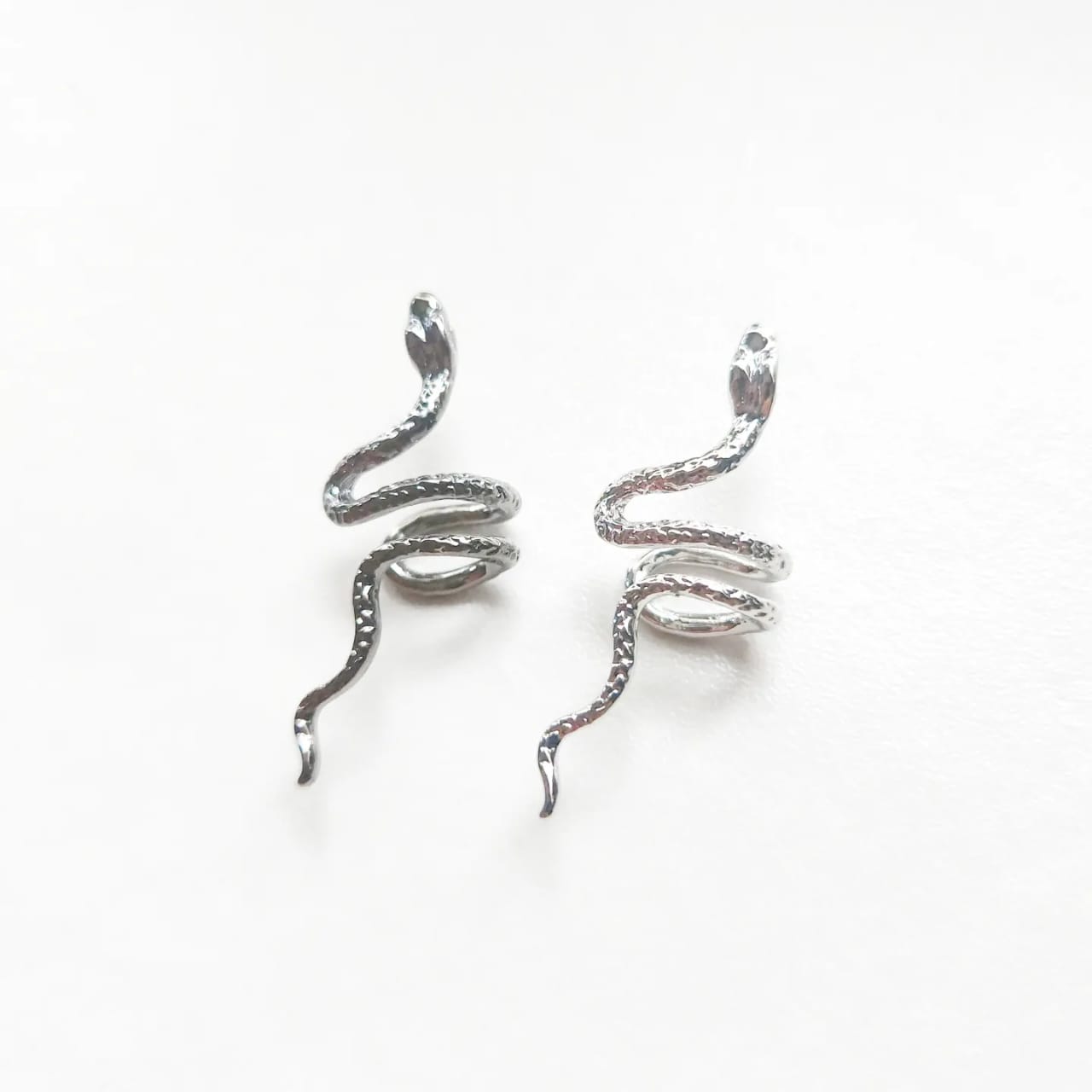 Piercing hélix de serpiente sin perforación - My Rebel Shop