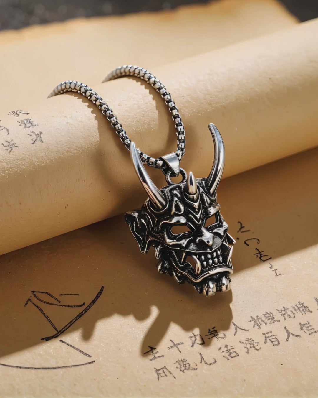 Collar ONI